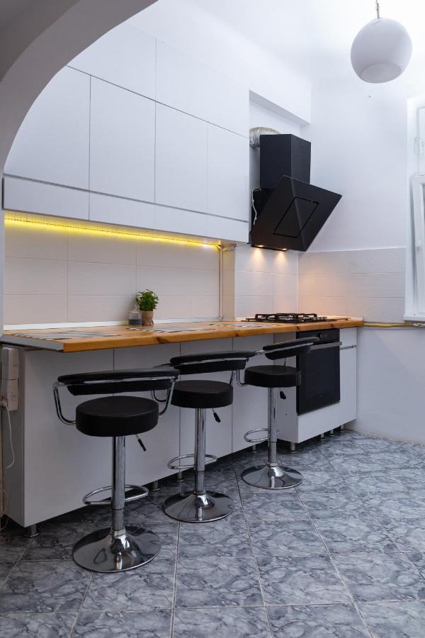 Color Aparments Coposu Blv Apartment Bucharest Luaran gambar