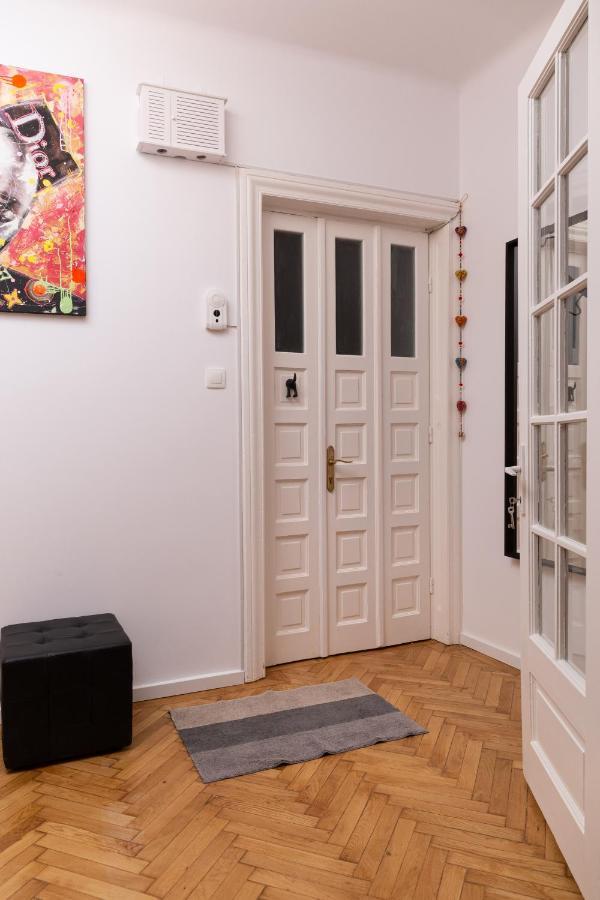 Color Aparments Coposu Blv Apartment Bucharest Luaran gambar